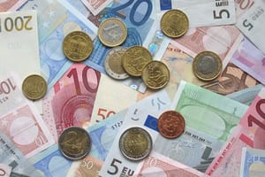 Spending Money Abroad in 2026: What UK Travellers Actually Need to Know
